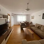 Premier By Broci Apartments